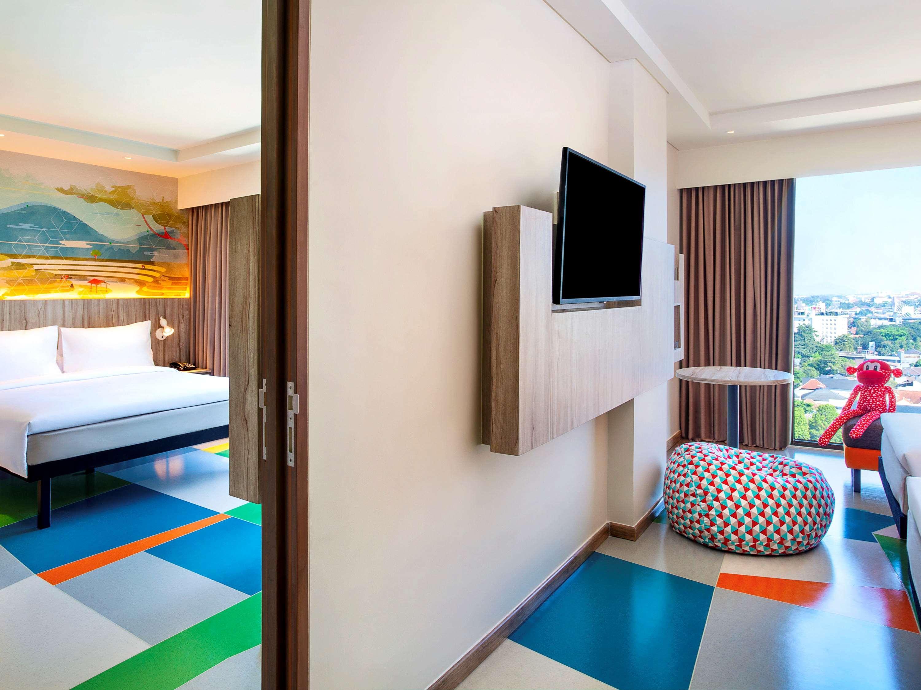 Ibis Styles Bandung Grand Central Hotel Eksteriør billede